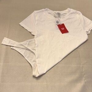 Aritzia White Short Sleeve bodysuit Tee